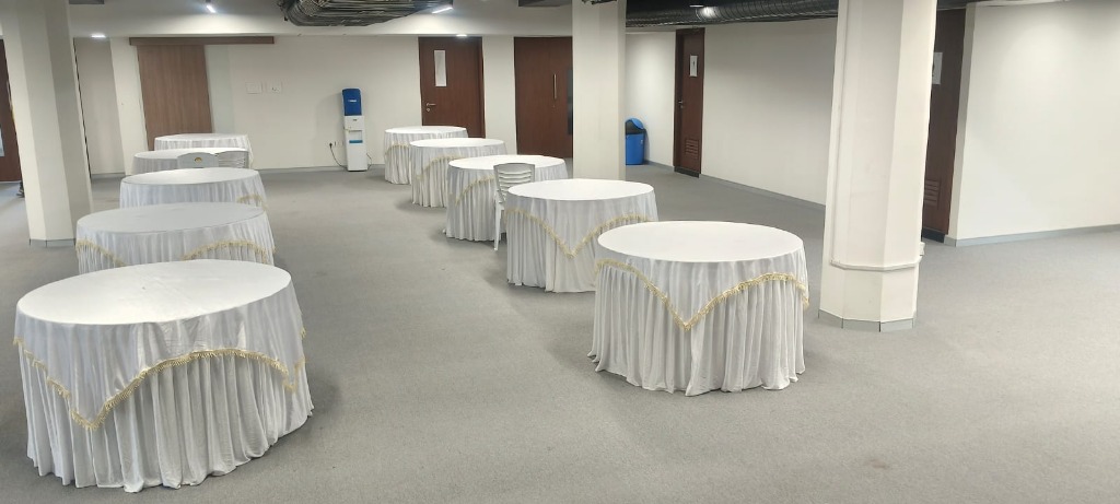 Banquet Seating with Round Tables and Chairs